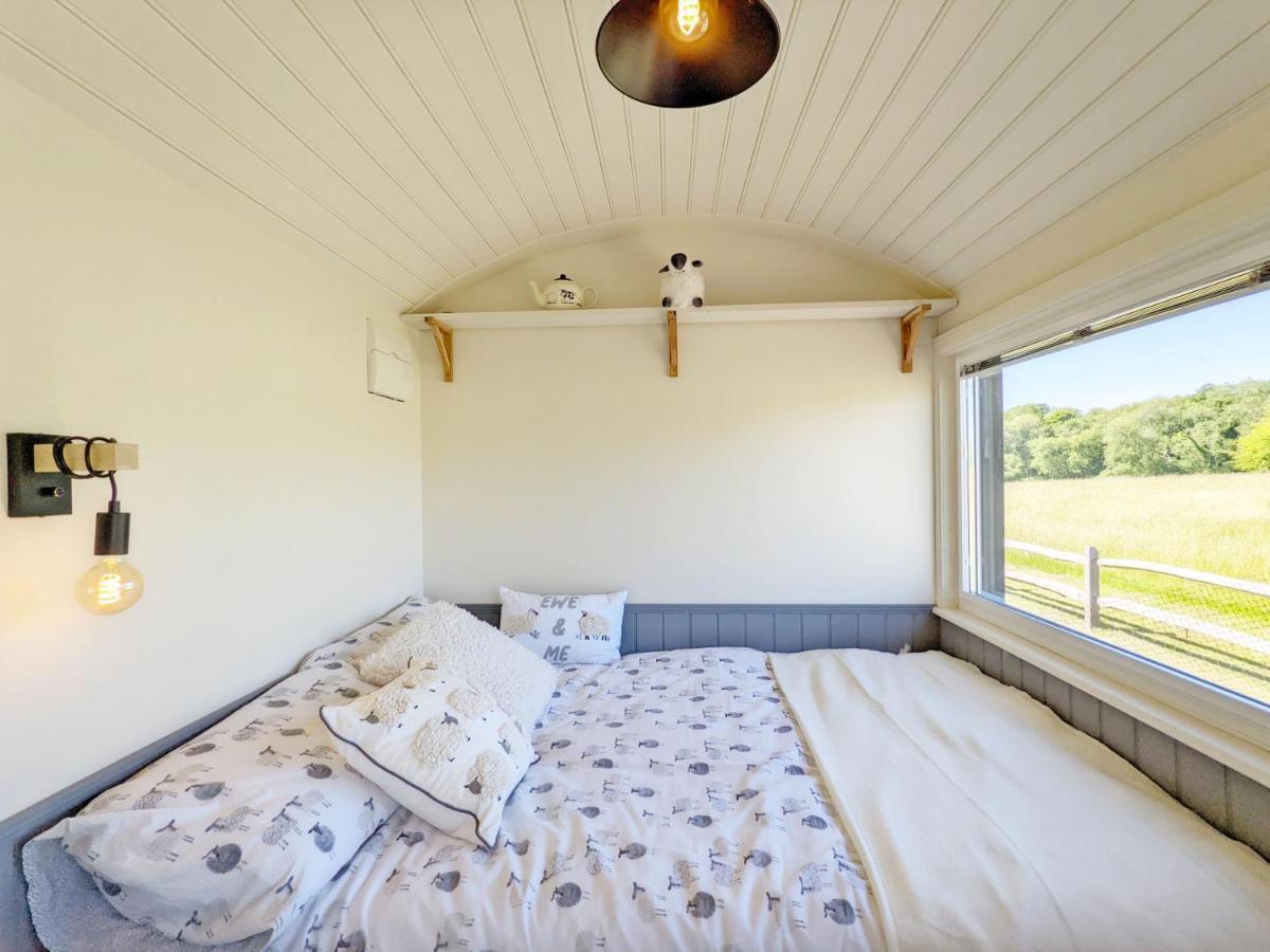 Crabden Shepherd Hut - Blendworth Villa Waterlooville Exterior foto
